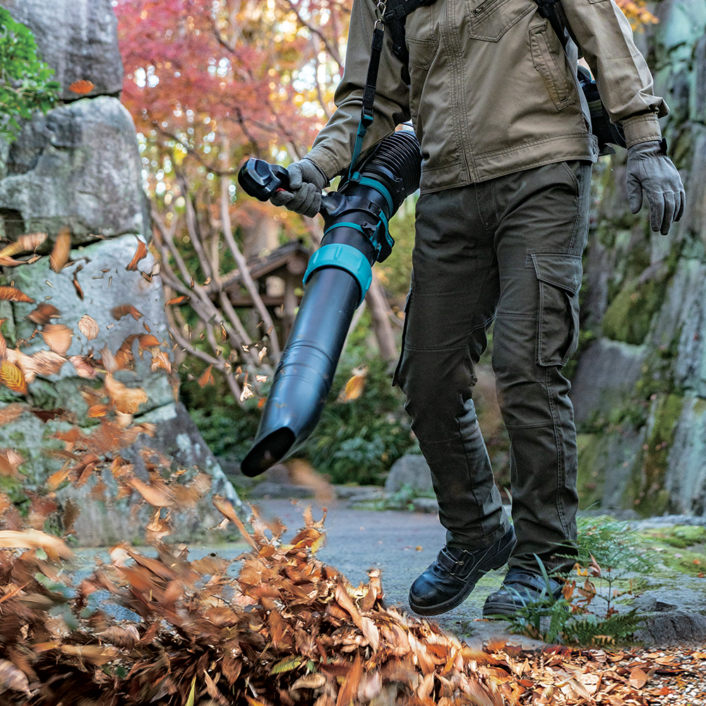 Cordless Backpack Blower XGT | UB004GZ